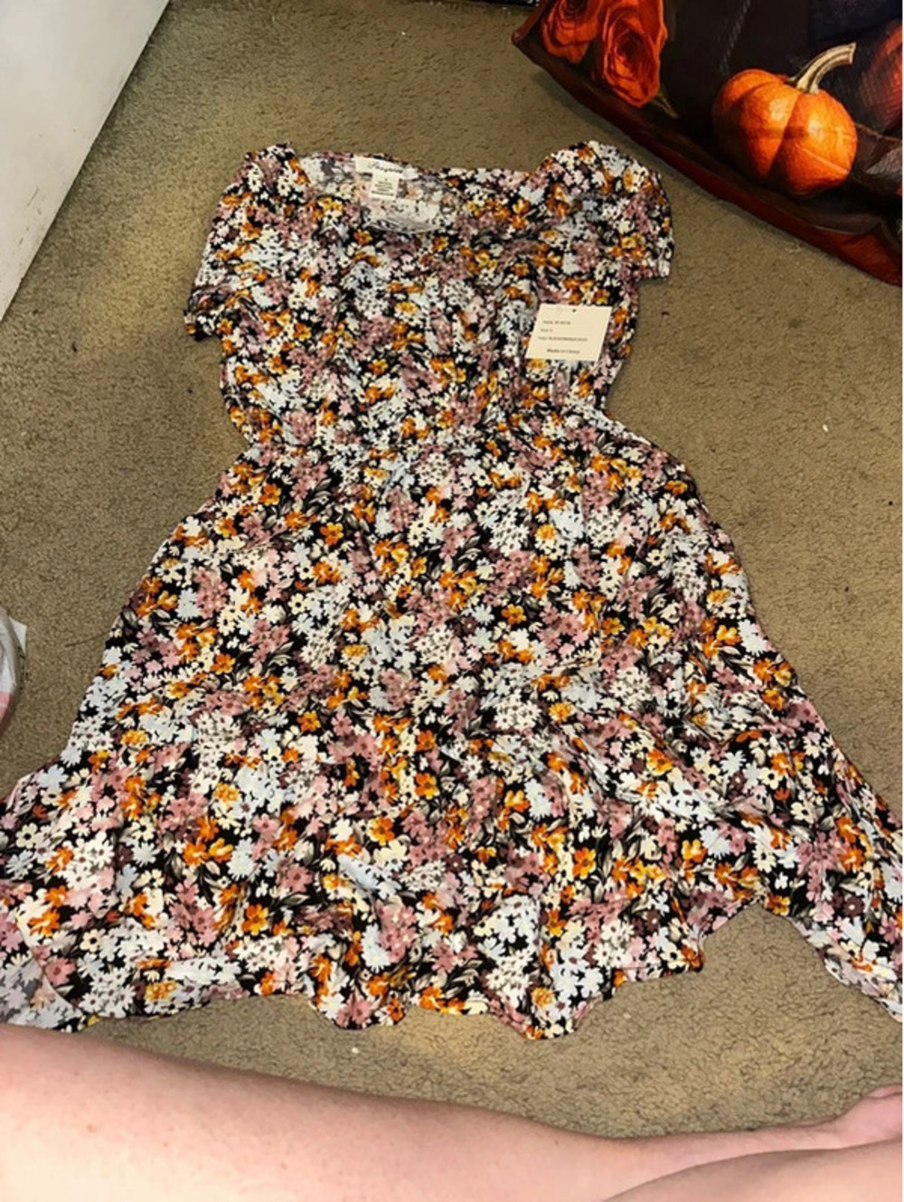 New small floral dress